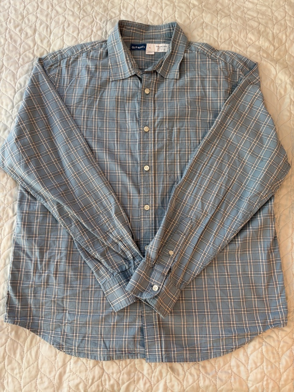 Old Navy Men's Light Blue and White Plaid Button-Down Shirt